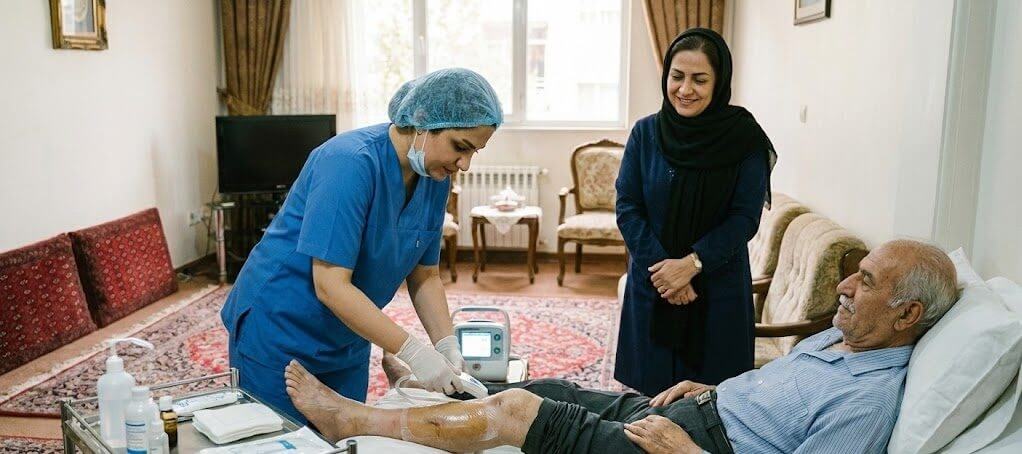 استفاده از دستگاه‌های نوین کلینیک پاشنه در فرآیند درمان در منزل انواع زخم