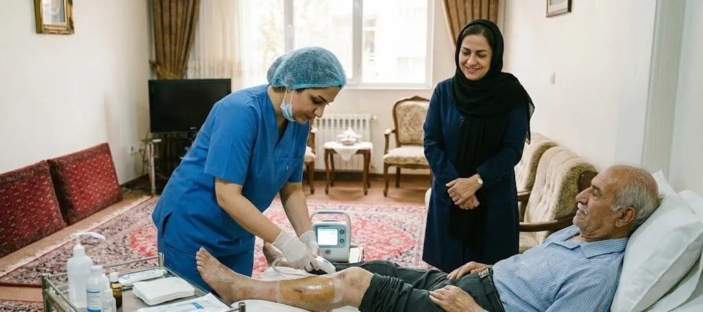 استفاده از دستگاه‌های نوین کلینیک پاشنه در فرآیند درمان در منزل انواع زخم